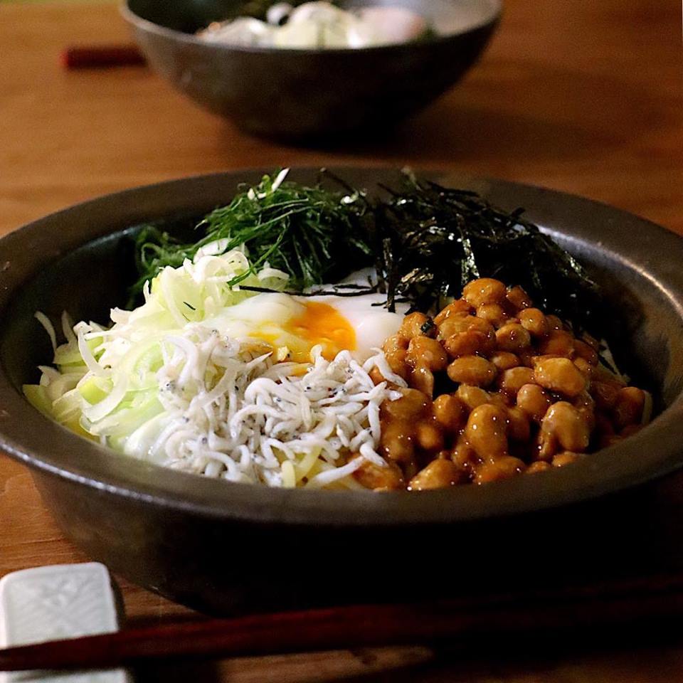 温玉納豆しらすの冷たいパスタ