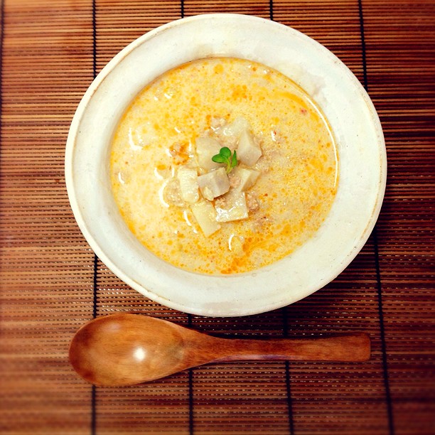 豆乳と里芋の担々スープ