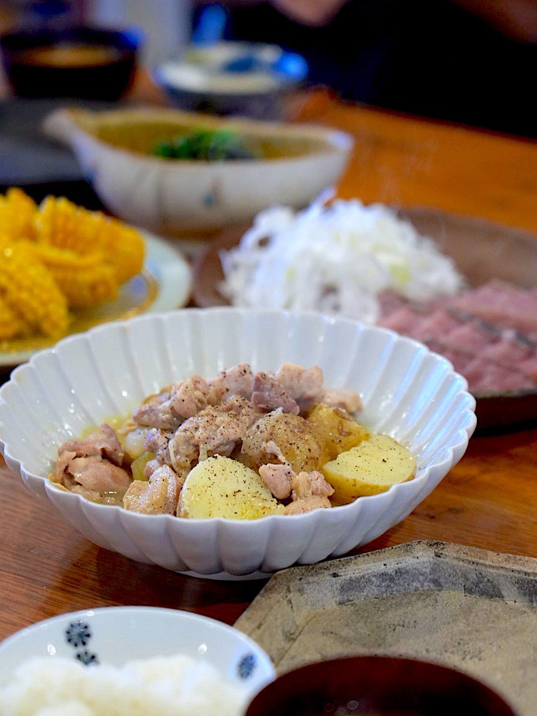 きのうの献立：塩味肉じゃが「にんにくじゃが」